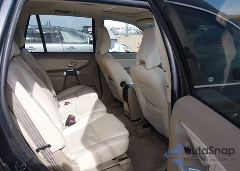 2011 Volvo Xc90 3.2 z USA, uszkodzony, nr VIN YV4952CZ4B1583195